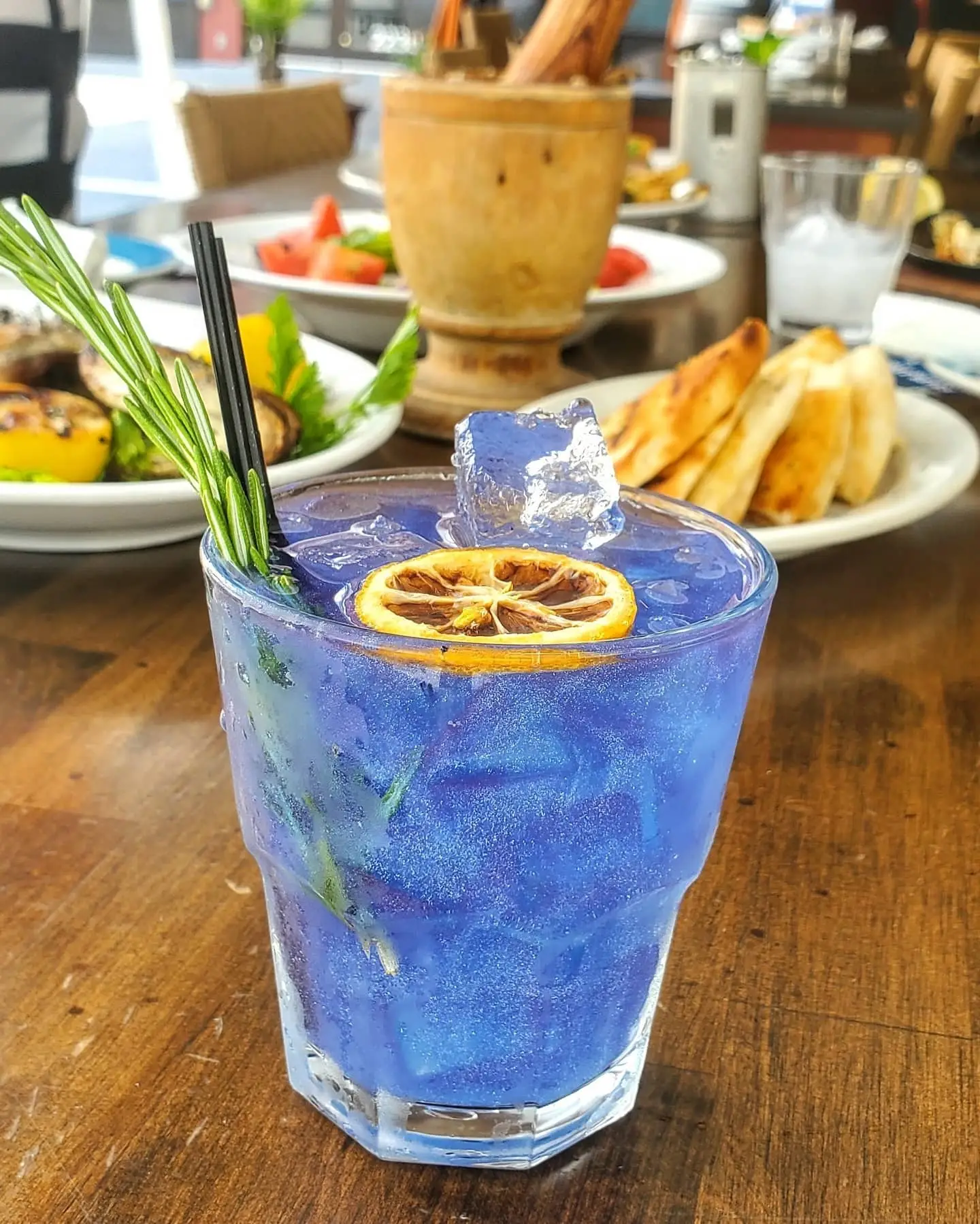 Happy hour cocktail deals in Orlando